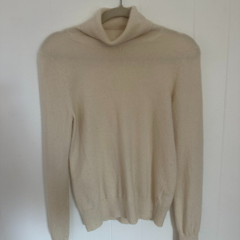 Cashmere Turtle Neck